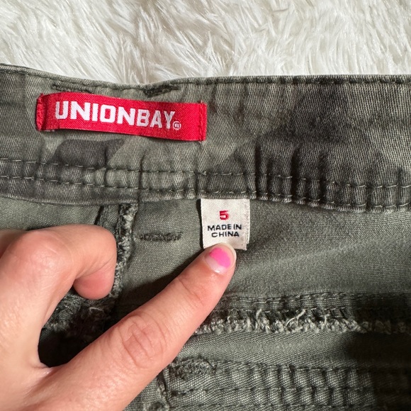 Y2k Union Bay Camo Pants - Picture 7 of 11